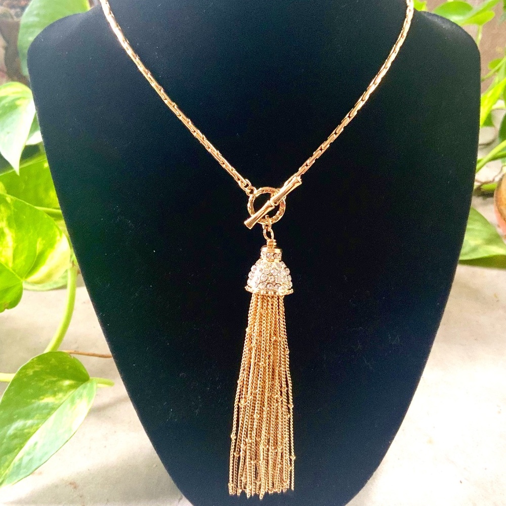 Lilly Pulitzer NECKLACE 🩷 GOLD CHAIN TASSEL CRYSTAL NECKLACE NWT “Fronds”TOGGLE - Picture 7 of 16